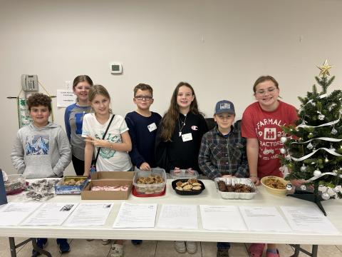 children with cookies